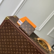 LV Clutch Bags